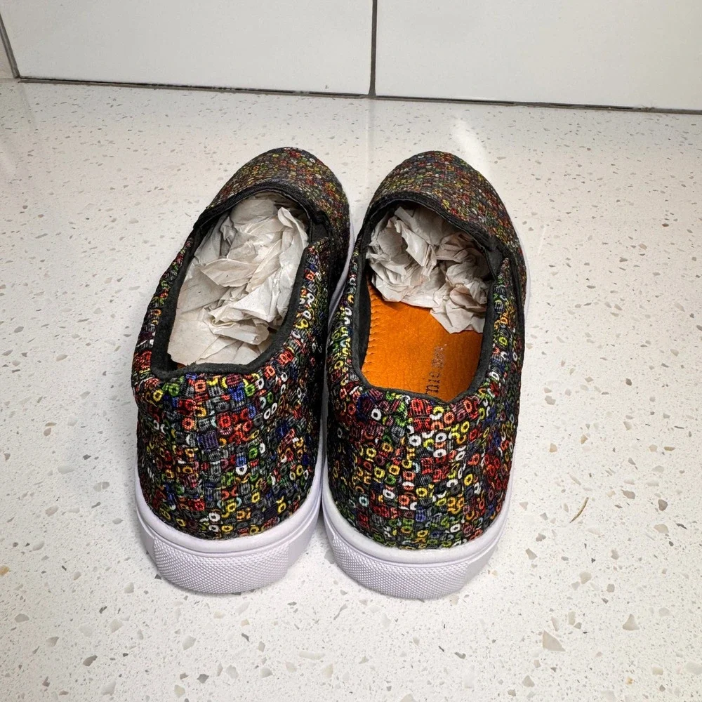 Bernie Mev Verona Multi Color Woven Slip On Sneakers Circle Pattern Size 39 or 8